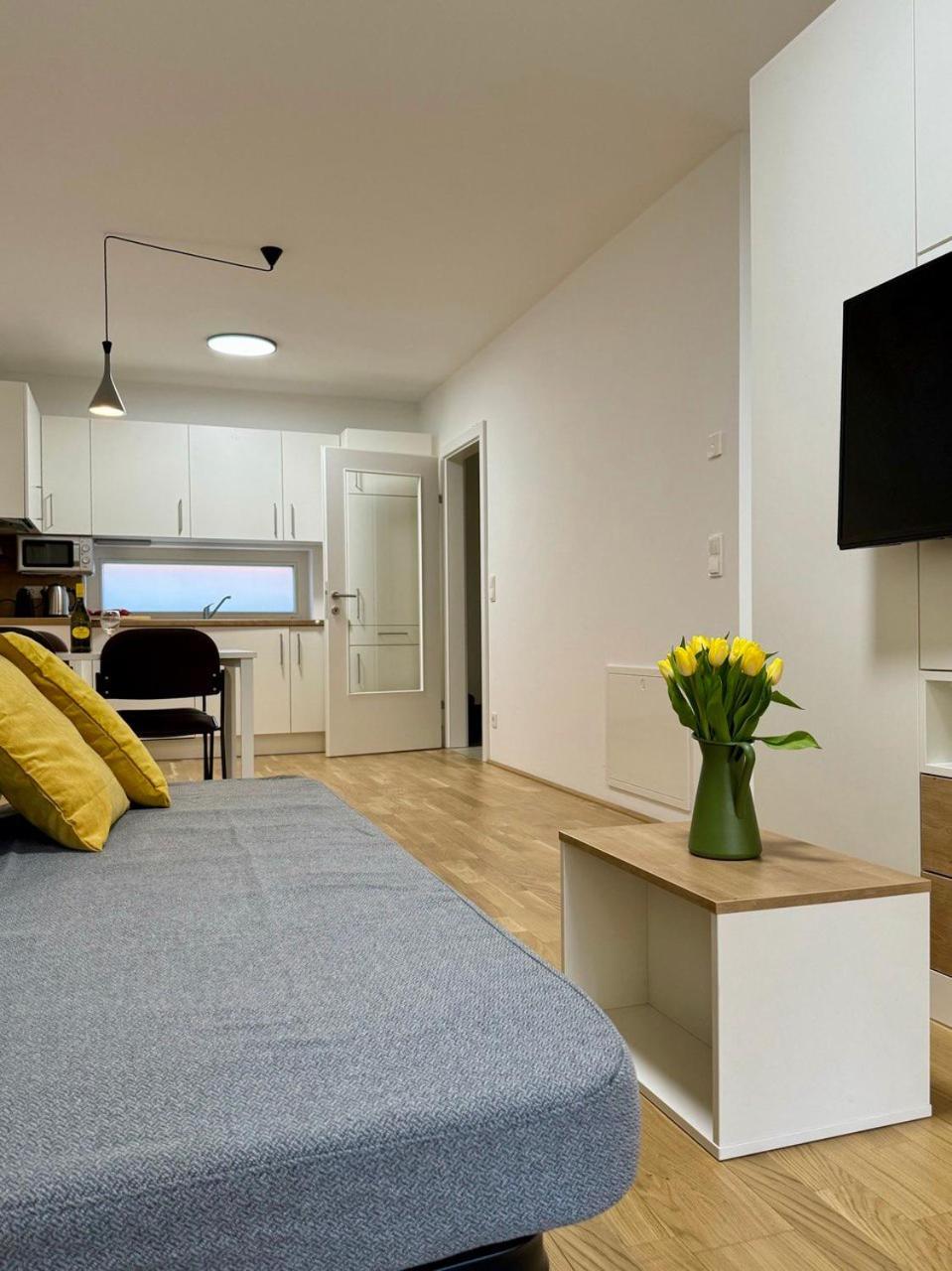 Reload By Bestchoice - Parking - Self Check-In Graz Bagian luar foto