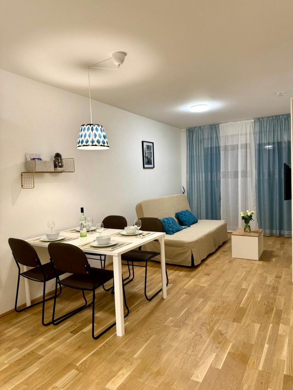 Reload By Bestchoice - Parking - Self Check-In Graz Bagian luar foto