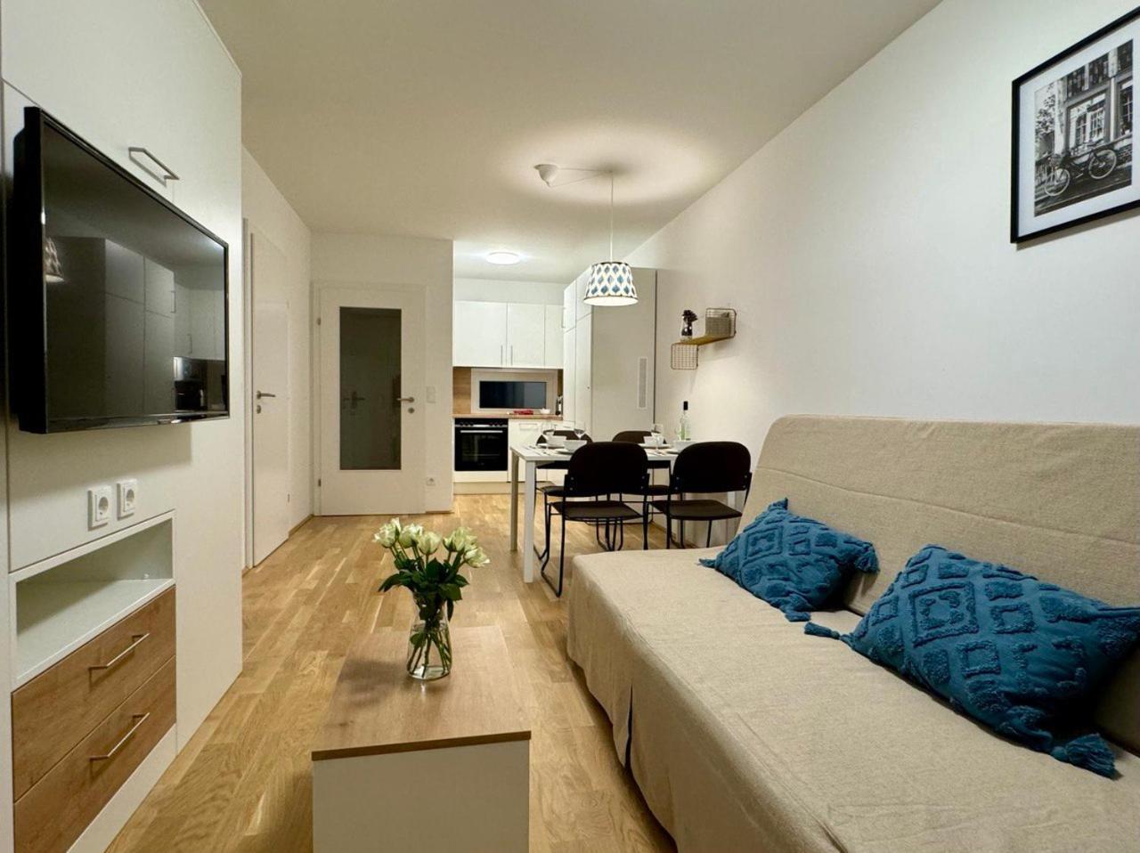 Reload By Bestchoice - Parking - Self Check-In Graz Bagian luar foto