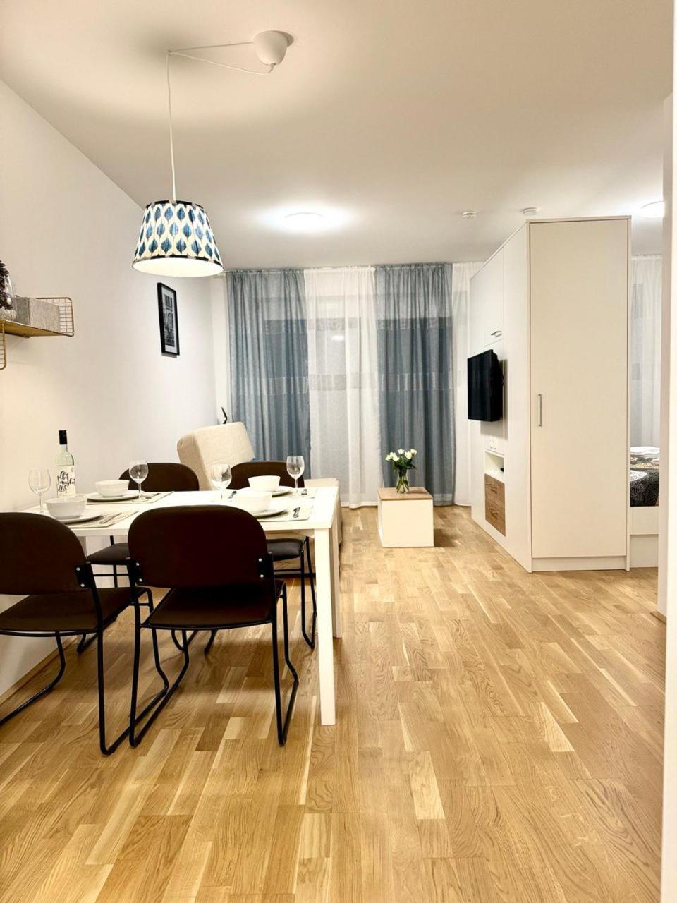 Reload By Bestchoice - Parking - Self Check-In Graz Bagian luar foto